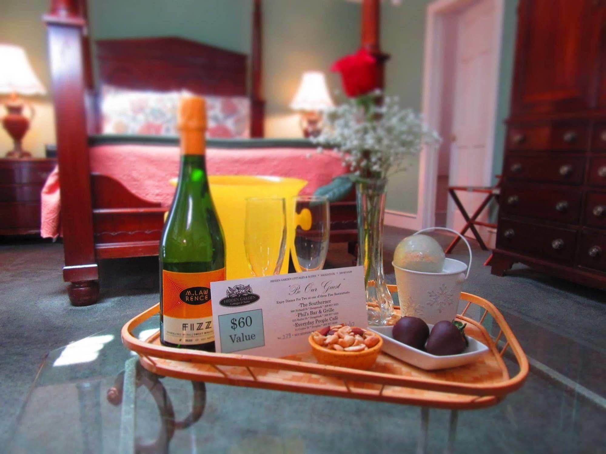 Hidden Garden Cottages & Suites Saugatuck Zewnętrze zdjęcie